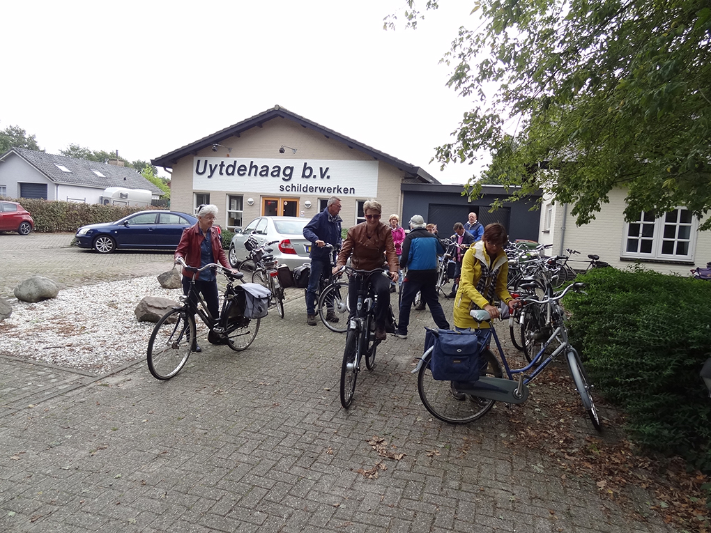  Uistapje 2017, rondleiding in de natuur en uitleg van de natuur. 